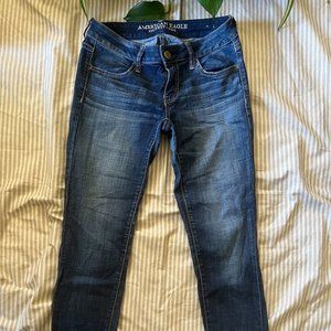 American Eagle Outfitters super stretch Jeggings jeans size 4 medium wash